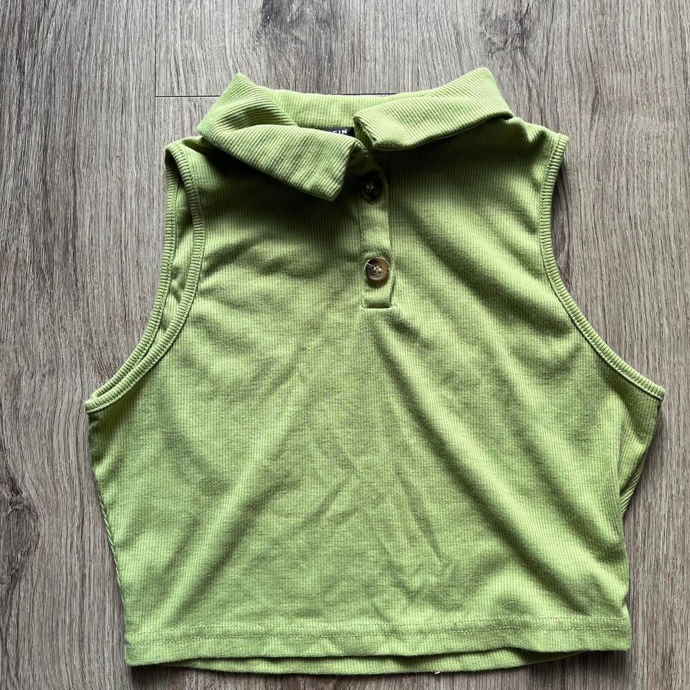 Shein Women's Green collared crop top Size 4